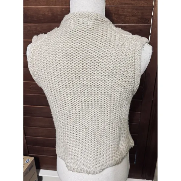 Vintage Oatmeal Cable Knit Sweater Vest Button Front Chunky Cottagecore Large - Image 4