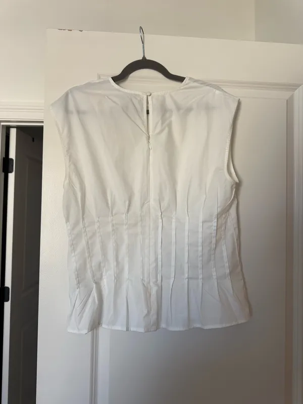 Abercrombie and fitch top - Image 2