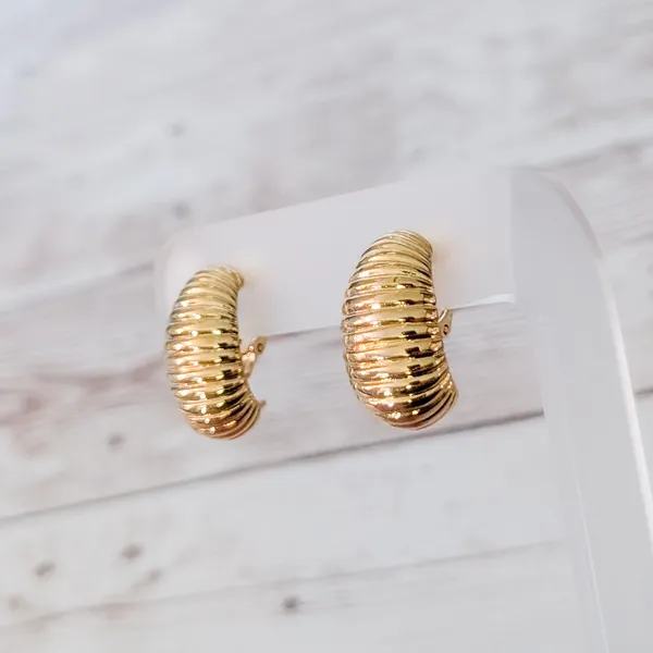 Vintage Clip On Earrings Stylish Chunky Large Statement Gold Tone Corrugated - Image 2