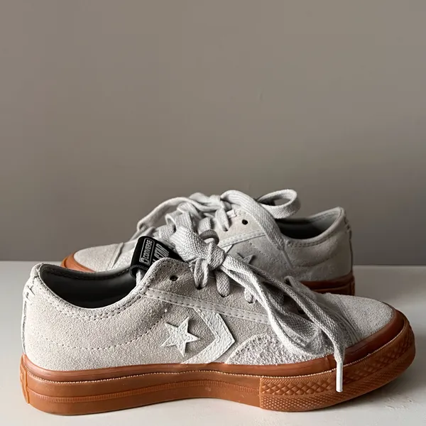 Converse Star Player 76 Sneaker with Gum Sole in Gray - Image 7
