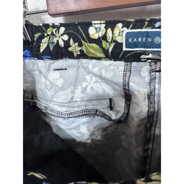Karen Scott 8 Black Floral Capri Pants Women's‎ Stretch Cropped Cottagecore - Image 3