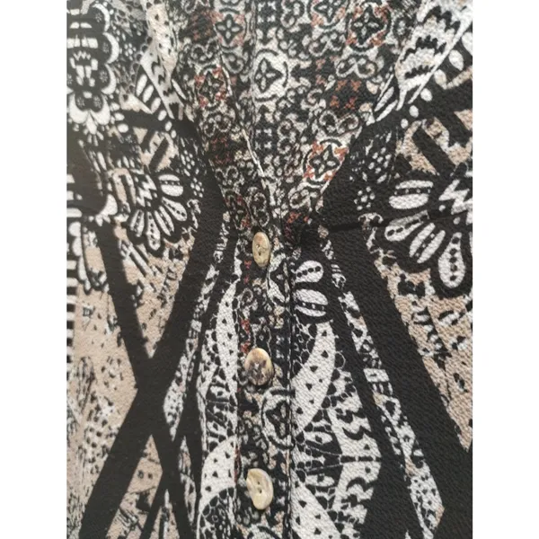 Figueroa & Flower Size M Anthropologie Mixed Print Black Tan 3/4 Sleeve Popover - Image 3