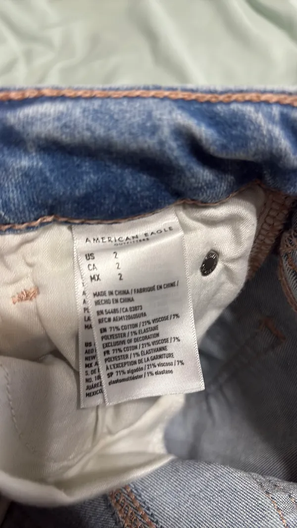 American Eagle High-Rise Shortie - Image 4