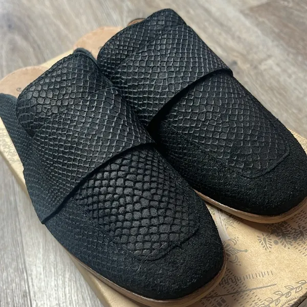 Free People “At Ease” Crocodile Print Leather Loafers/Mules Size 5.5 - Image 10