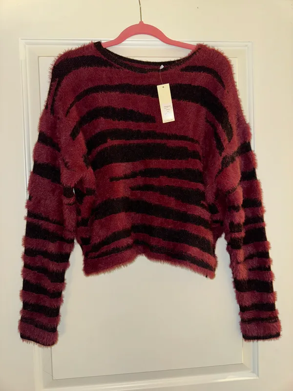 Garnet Sweater - Image 2