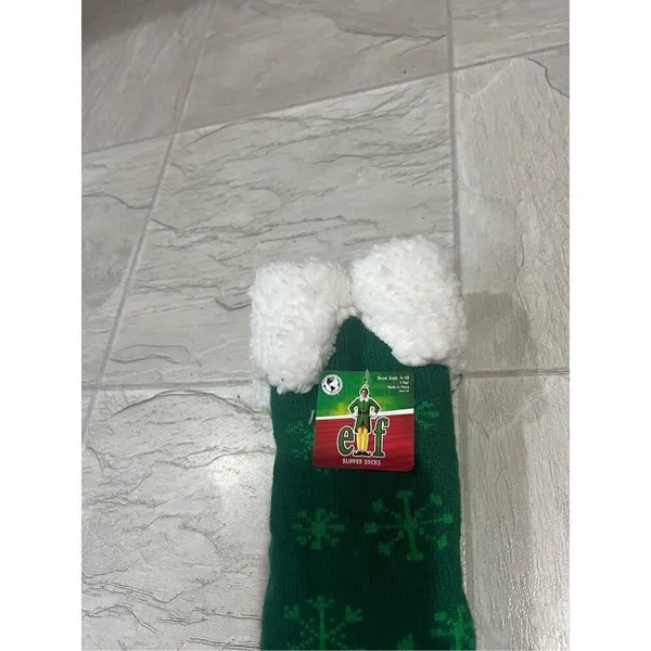 Elf Woman’s Holiday Slipper Socks Size 4-10 NEW Raised By Elves - Image 4