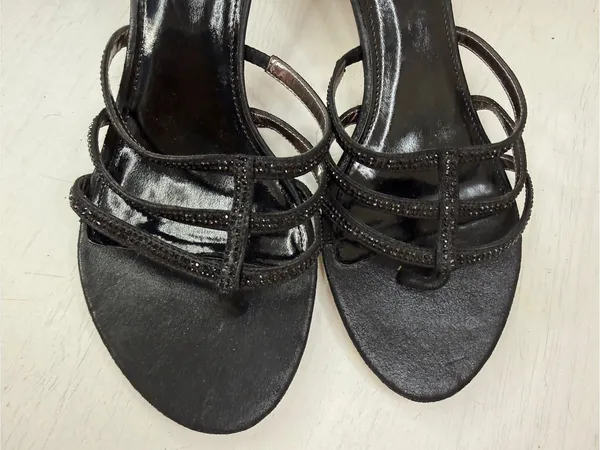 Glint Crystal Accent Strappy Black Heels Sz 9.5 - Image 7