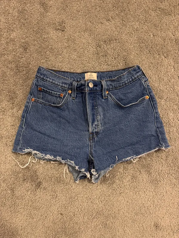 Levi’s 501 Shorts - Image 4