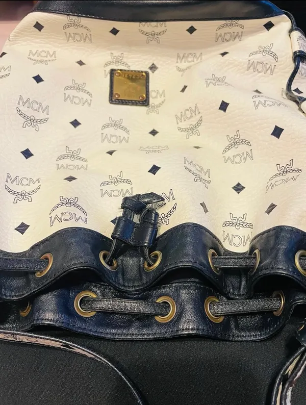 MCM Leather Bucket Bag  - Image 8