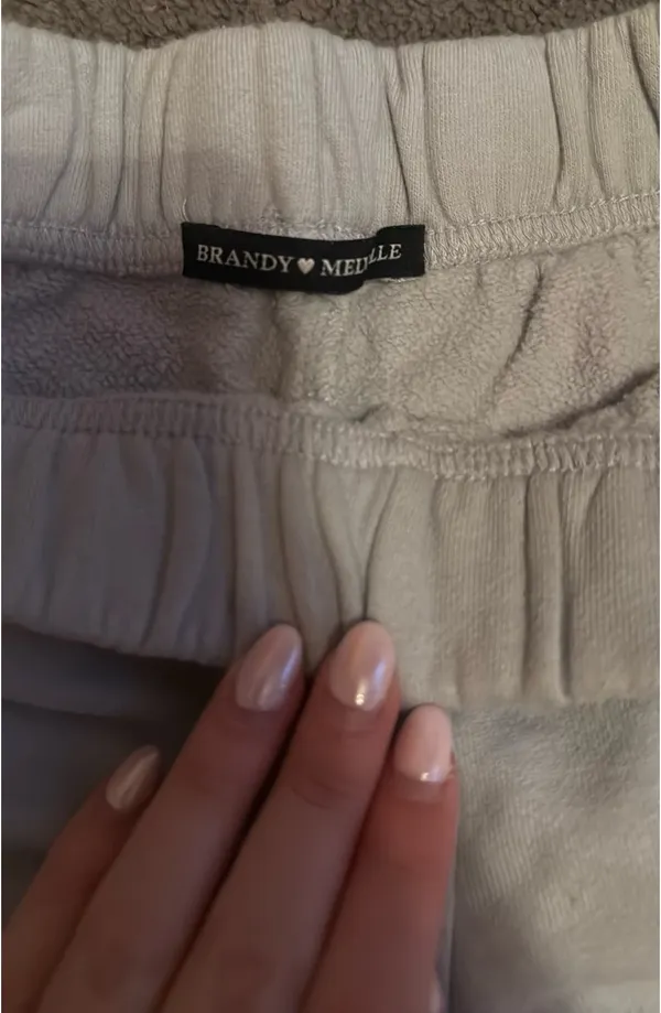 Brandy Melville New York shorts - Image 3