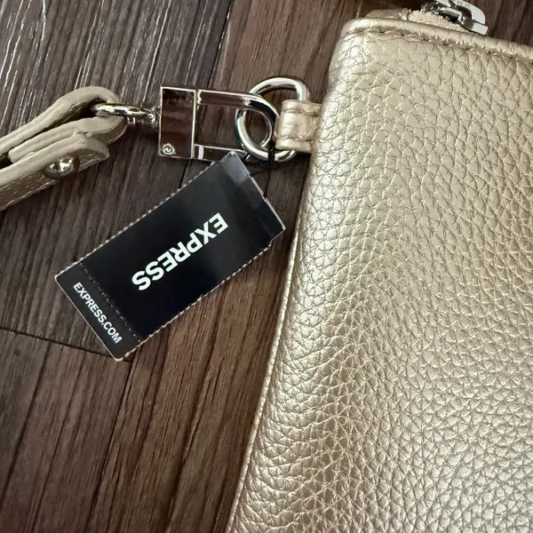 Express OS Gold Faux‎ Leather Wristlet Clutch Pebble Grain Zip Pouch Accessory - Image 3