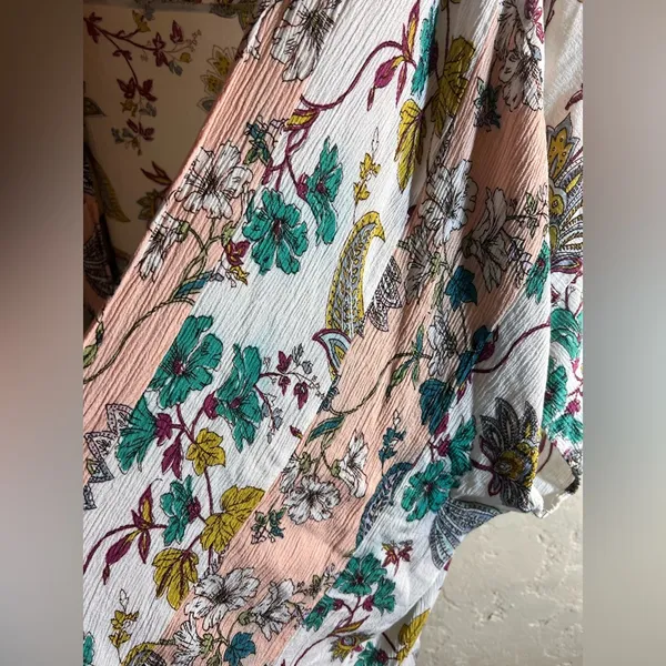 Daytrip Pink and Gold 3/4 Sleeve Boxy Blouse - Image 7