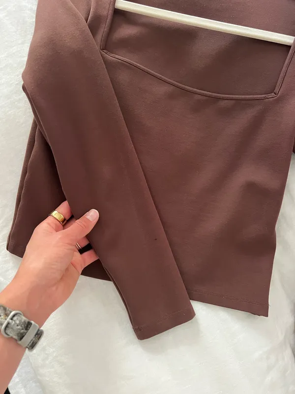 Abercrombie & Fitch silky smooth brown long sleeve top - Image 6