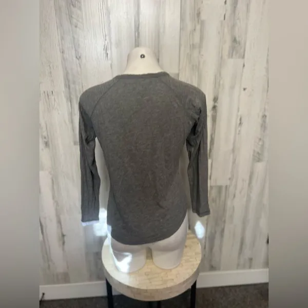 Gray top Gray Size M - Image 3