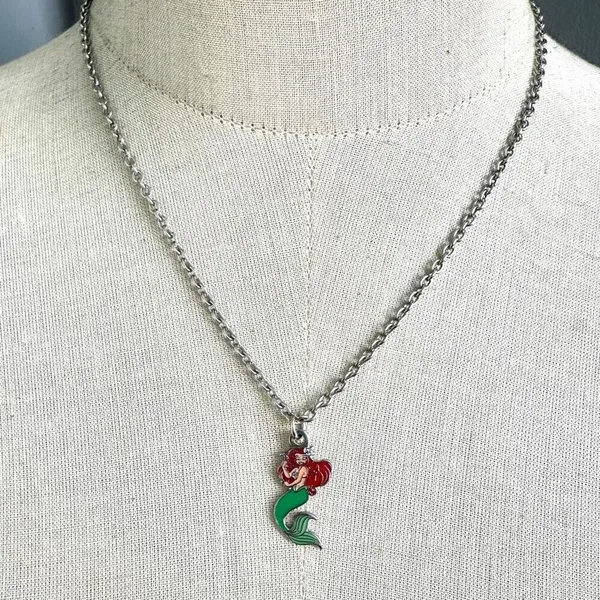 Disney Ariel pendant necklace - Image 2