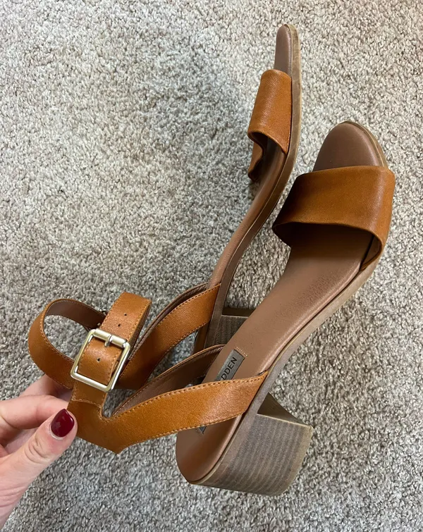 Steve Madden Leather Block Heel - Image 4