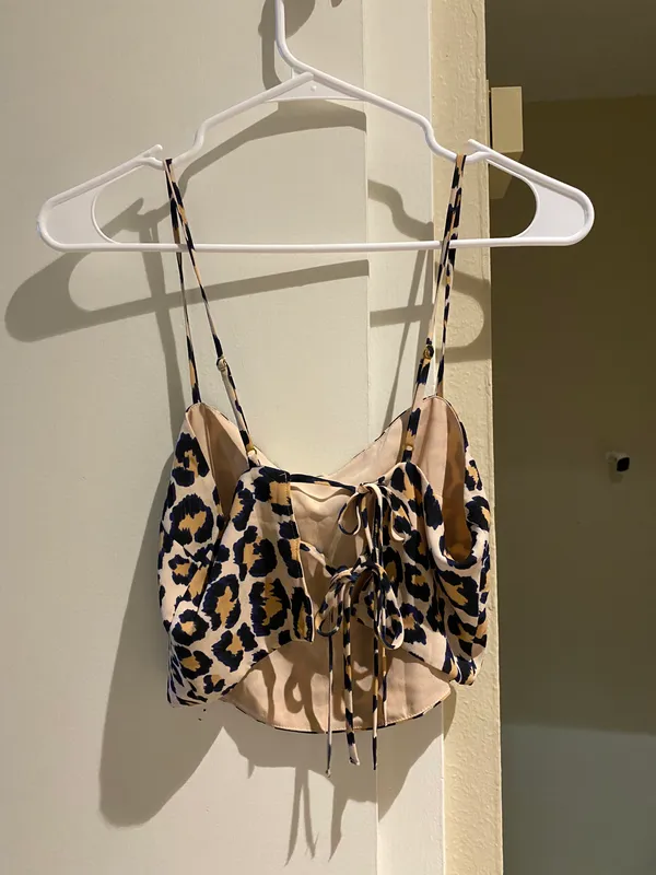 Victoria's Secret Tie Back Animal Print Cute Top, Never Worn - Image 5
