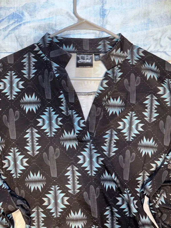 Ariat Cowgirl Hardware blouse - Image 2