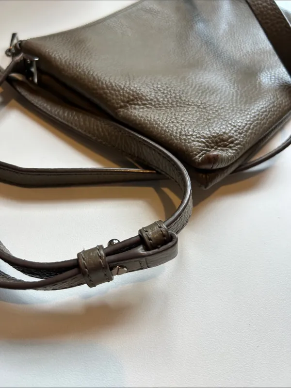 Marc Jacobs Leather square double compartment crossbody tan minimalist - Image 7