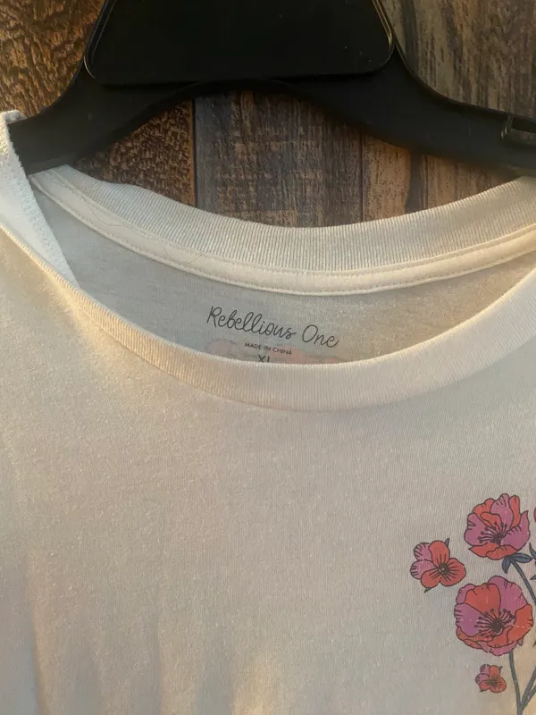 Rebellious One NWT flower design size XL 22 length x 20 bust - Image 4
