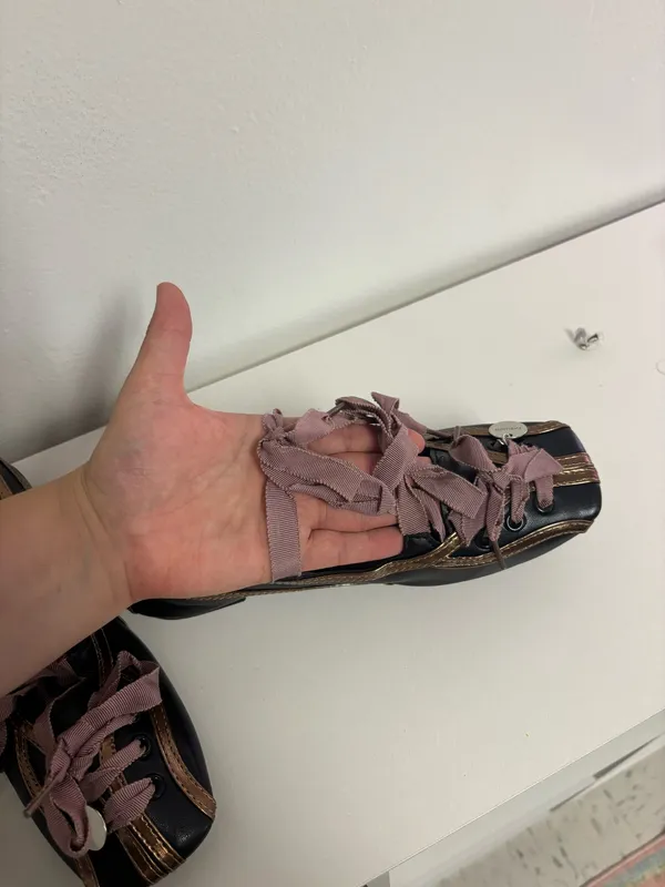 black lace up ballet flats Size 8 - Image 2