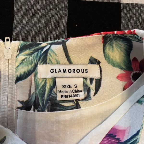 Glamorous small floral blouse zip back - Image 2