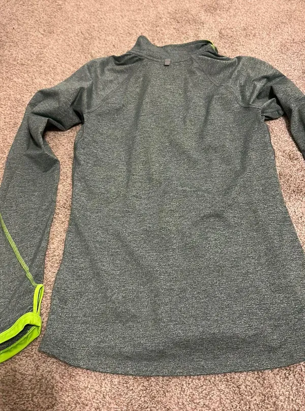 Nike Running Long Dri-Fit Sleeve Quarter-Zip Pullover - Image 6