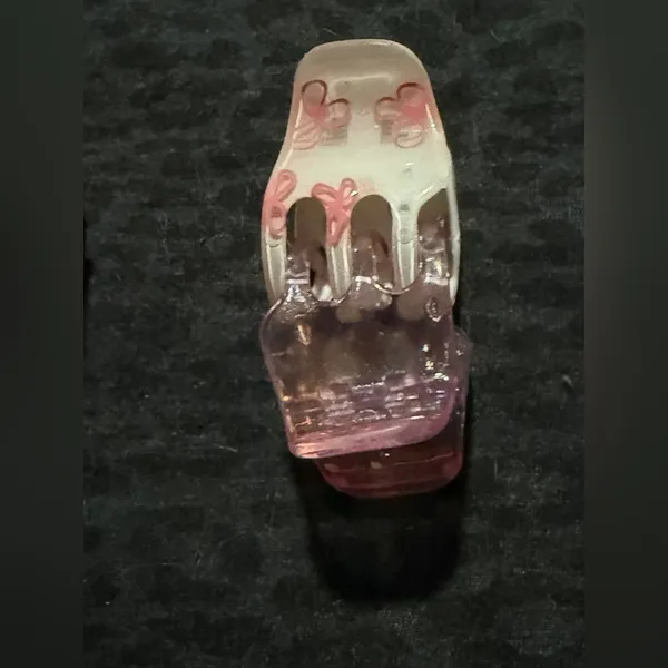 Set of Six Pink and Clear Hair Claw Clips Set - Image 2
