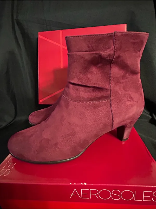 AEROSOLES Women’s Red Light Wine Memory Foam Suede Mid-Heel Ankle Boots 8M - Image 4