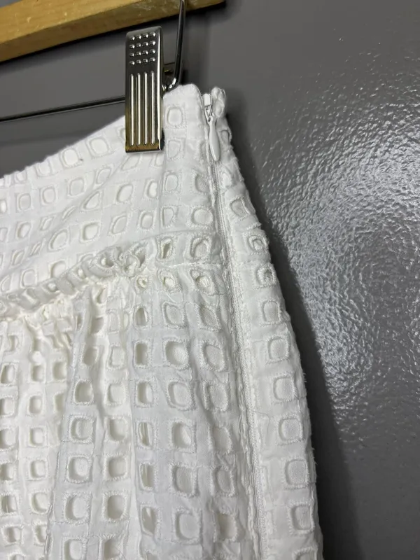 Ann Taylor Skirt Womens 4 White Eyelet Lace A-Line Lined Short Summer Casual - Image 2