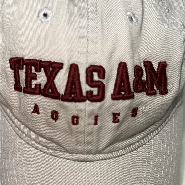 Adidas Gray and Marron TEXAS A&M hat - Image 3
