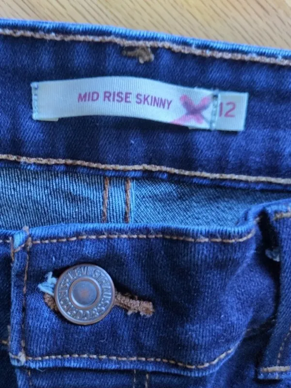 Levi's Dark Wash Mid-Rise Skinny Womens Size 12 (28x30) Denim Stretch Jeans - Image 11