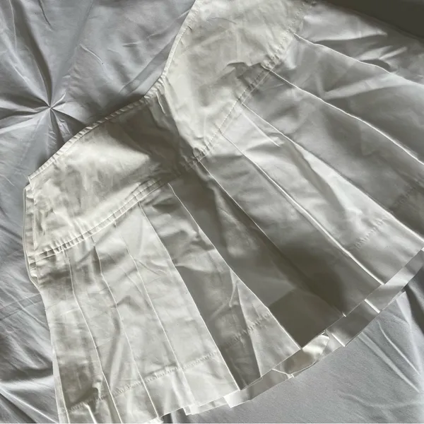 Zara Classic White Skirt - Image 4