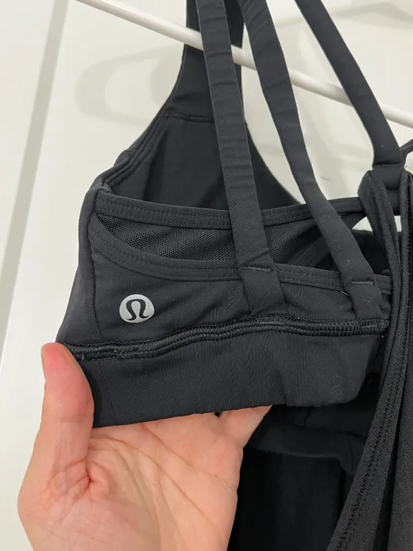 Lululemon Size 6 Black Nouveau Limits Built-In Shelf Bra Layered Tank Top - Image 7