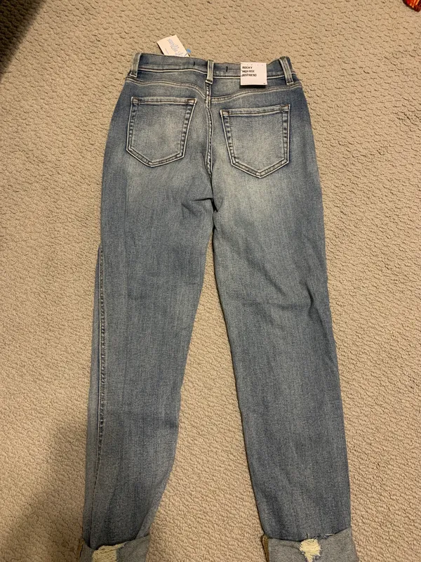 Never Worn High Rise Boyfriend Jeans Blue Size 0 - Image 2