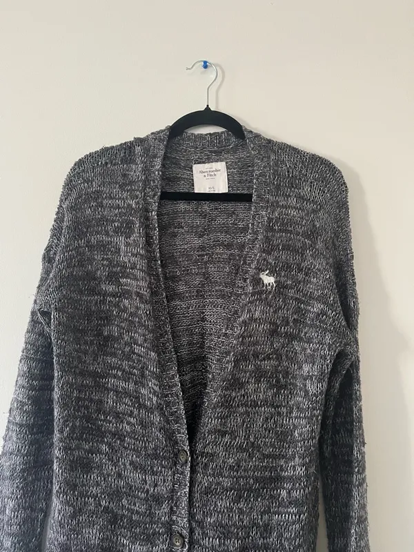 Abercrombie Preppy Gray Knit Button Up Cardigan XS Oversized Minimalist Capsule - Image 3