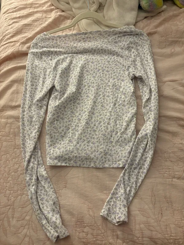 Hollister Top - Image 3