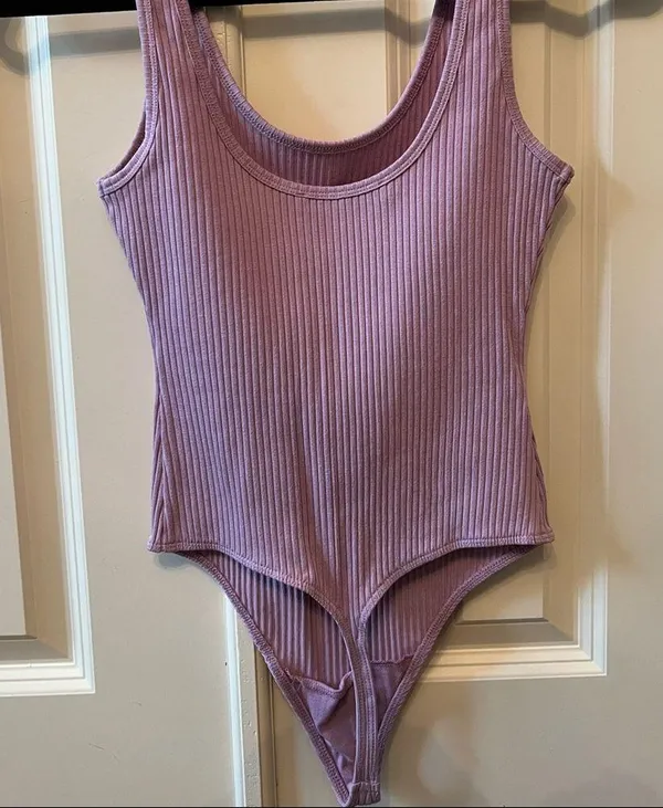 Aritzia Wilfred Free LEILA Bodysuit - Image 3
