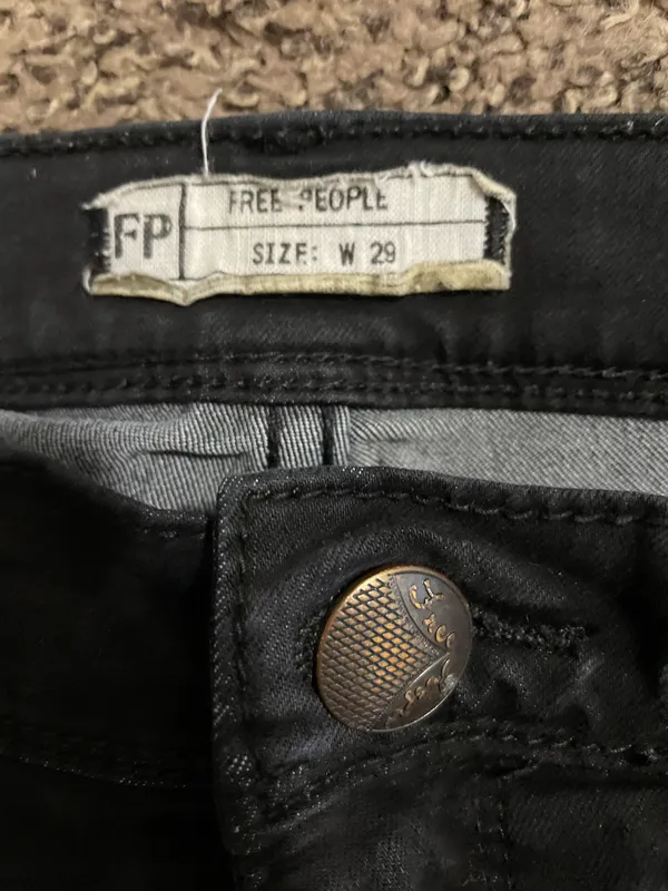 Skinny Black Ankle Jeans - Image 8