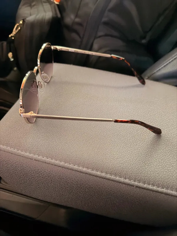 Quay Australia Sunglasses - Image 4