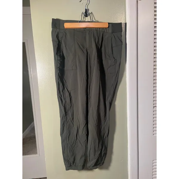 Athleta Womens Size 8 Petite Trekkie Jogger Pants Dark Green Zipper Pockets High - Image 2