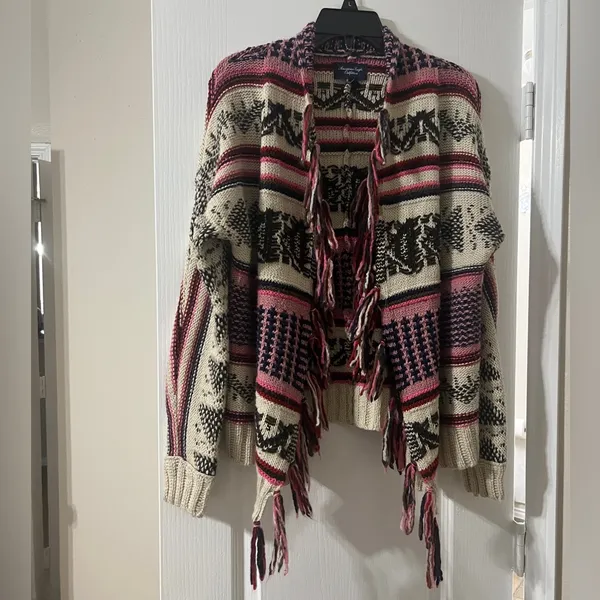 American Eagle Outfitters Patterned Cardigan - Pink and Cream - Image 2