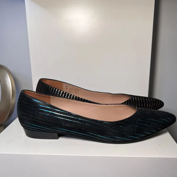 Bocage‎ Metallic Striped Pointed Toe Flats Black & Blue Elegant Shoes-SZ 39/8.5 - Image 2