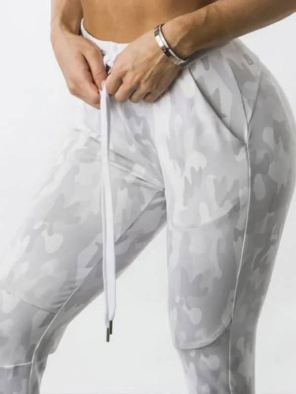 Buffbunny Jasmine Joggers Snow Camo M Medium (?) Athletic - Image 2