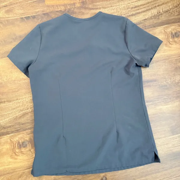 FIGS Technical Collection Casma Scrub Top Charcoal Gray V-Neck XS - Image 4