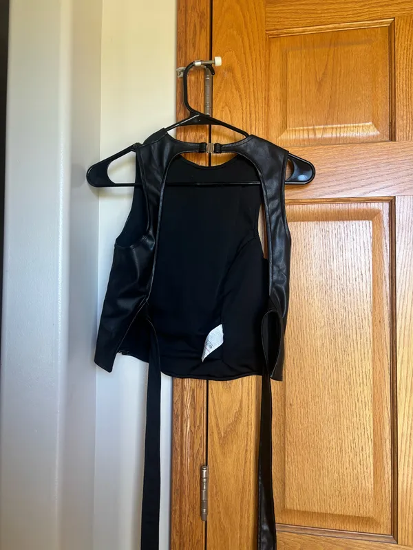 Edikted Leather Set - Image 4