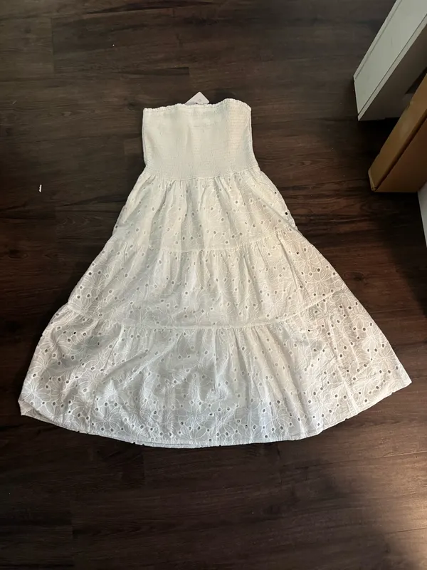 Amazon Midi lace strapless dress - Image 3