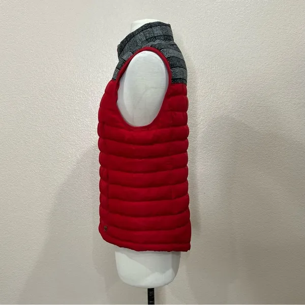Ruff Hewn Red Quilted Puffer Vest with Black Plaid Fleece Trim Size Small - Image 10