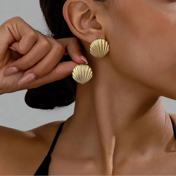 Gold Shell Earrings - Image 2