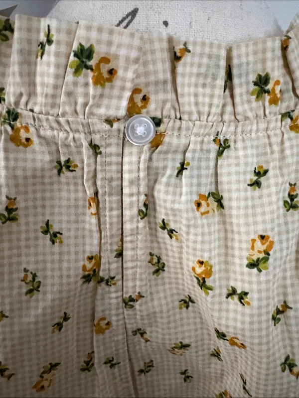 LOFT - Large Cream Sleeveless Floral Ruffle Neck Blouse - Image 5